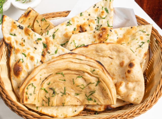 Mixed Bread Basket.