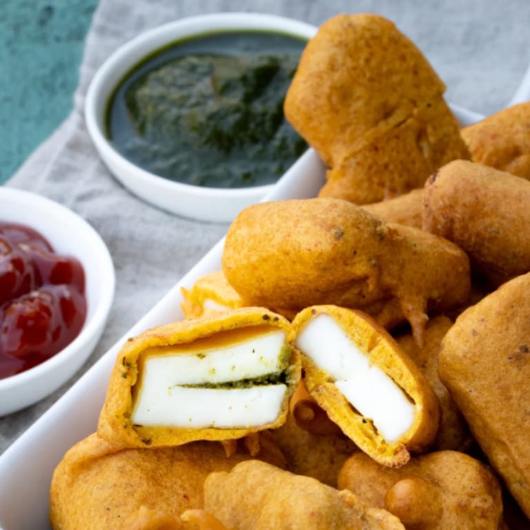 Savor Our Crispy Pakora