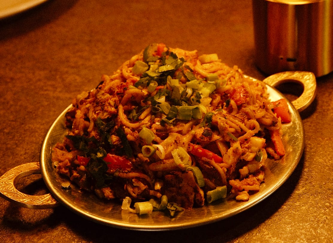 Hakka Chicken Noodles.