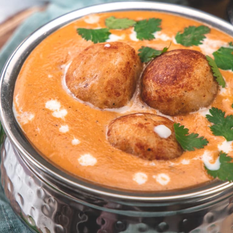 Delicious Garlic Naan: A Must-Try Indian Side
